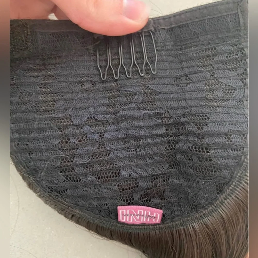 INH Lola ponytail extension​ - Picture 5 of 5